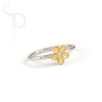9k Yellow and White Gold Diamond Daisy Ring