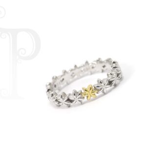 18k White Gold and Yellow Gold 'Bernadette' Daisy Ring