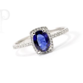 18k White Gold Oval Sapphire & Diamond Ring