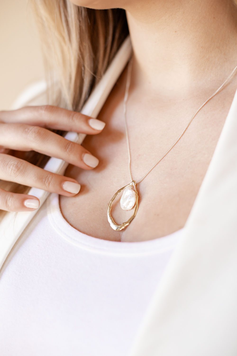 Stylish Organic Freshwater Baroque Pearl Necklace